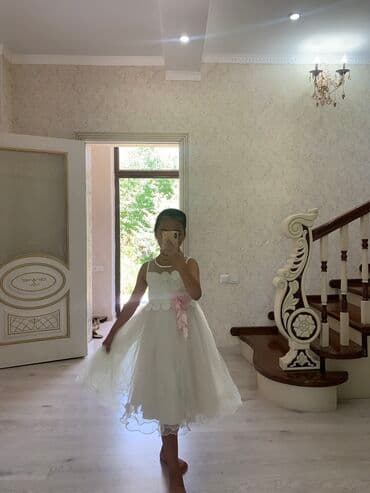 платье дордой: Детское платье, цвет - Белый, Б/у — 3