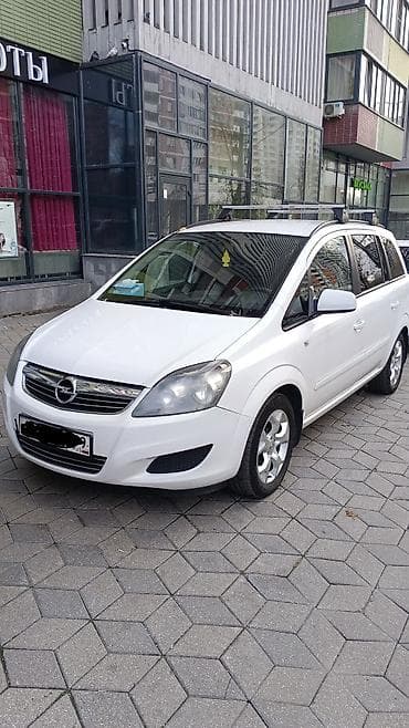 e38 bmw: Opel Zafira: 2012 г., Минивэн — 1