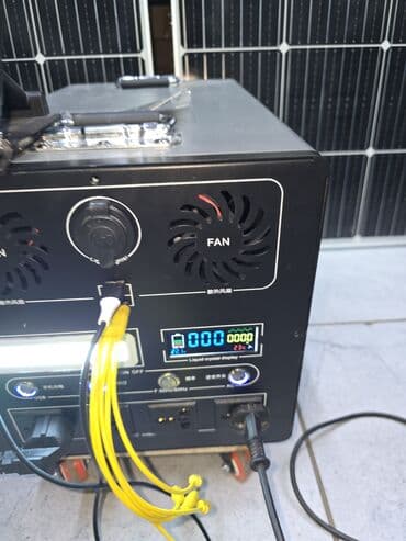 колонка усилитель микшер: Портативная электростанция в корпусе серого и черного цвета. Оснащена — 11