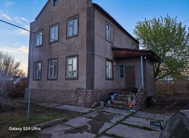 дом баят: Үй, 89 кв. м, 5 бөлмө, Менчик ээси, Эски ремонт — 3