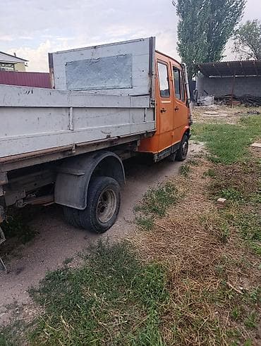 хундай старекс 1: Жеңил жүк ташуучу унаа, Mercedes-Benz, Колдонулган — 3