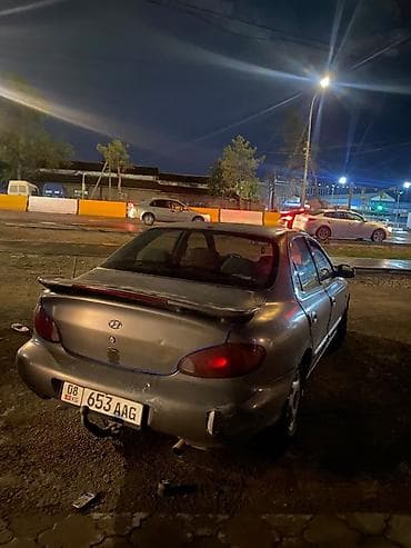 2000: Hyundai Elantra: 2000 г., 2 л, Механика, Бензин, Седан — 2