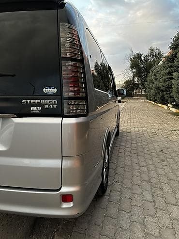 mini v: Honda Stepwgn: 2003 г., 2.4 л, Автомат, Газ, Минивэн — 8