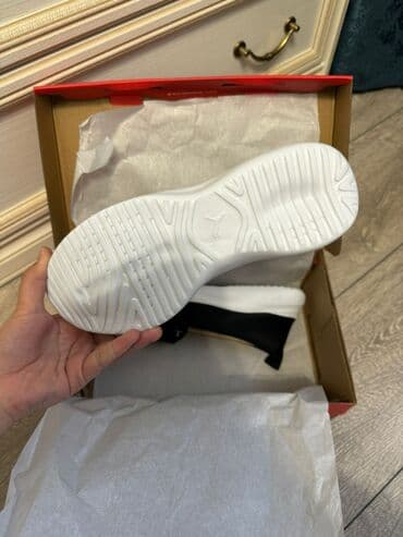 Угги: Продаю женскую обувь на лето причина продажи размер не подошёл размер — 5