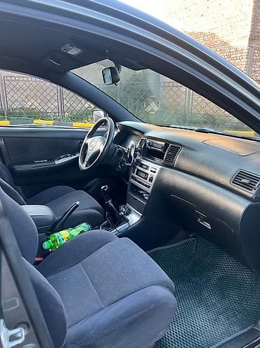 лабо 2004: Toyota Corolla: 2002 г., 2 л, Механика, Дизель, Универсал — 4