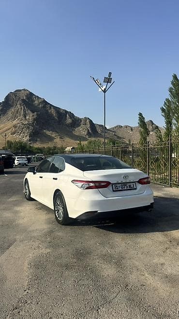 honda 2: Toyota Camry: 2018 г., 2.5 л, Автомат, Бензин, Седан — 2