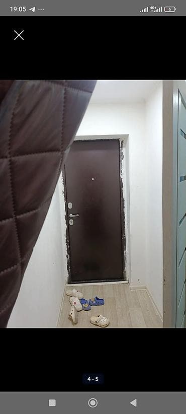 osh flat: В районе востока-5 В частном секторе Сдаётся небольшая студия/комната — 5