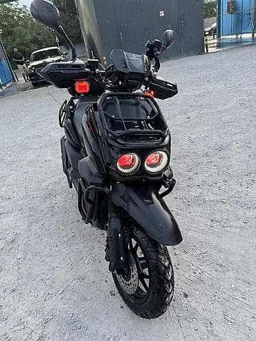 Скутер городской/туринговый, черный мат, с усиленным обвесом и