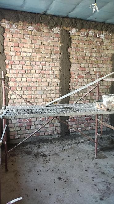 Строительство, крыши домов и кафель,кладка кирпича камня и