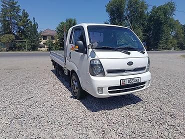 Унаа: Kia BONGO: 2018 г., 2.5 л, Кол менен иштөөчү, Дизель — 1