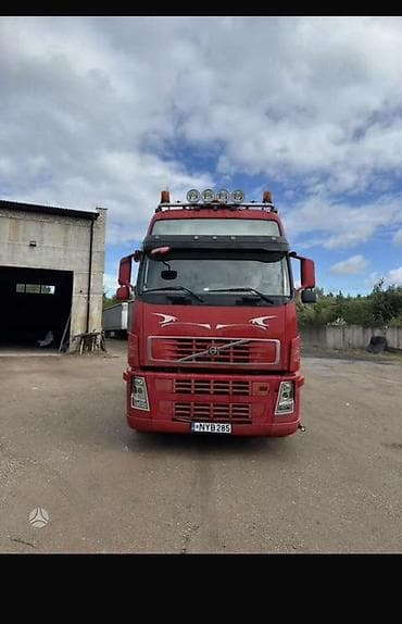 daf xf 95: Тягач, Volvo, 2008 г., Тентованный — 1