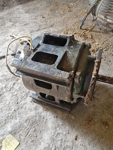 бочка на калесах: Электродвигатель, Трехфазные, Мощность: 4 кВт, Обороты: 3000 об/мин — 7