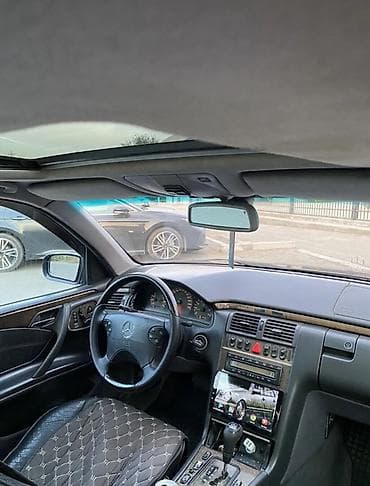 значок на капот мерс: Mercedes-Benz E-класс AMG: 2001 г., 4.3 л, Автомат, Газ, Седан — 3