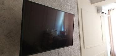 ТВ и видео: Продам смарт телевизор LG49 дюйм на запчасти, экран разбит остальное — 1