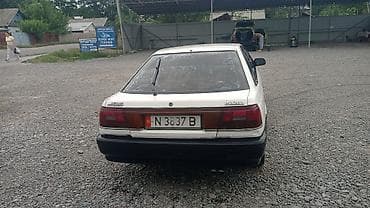 бир: Mazda 626: 1991 г., 2 л, Кол менен иштөөчү, Бензин, Лифтбек — 3