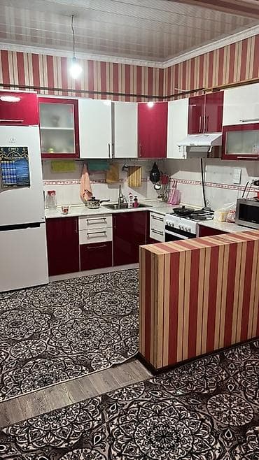 сдаю дом бишкек: 100 м², 2 комнаты, Евроремонт — 3