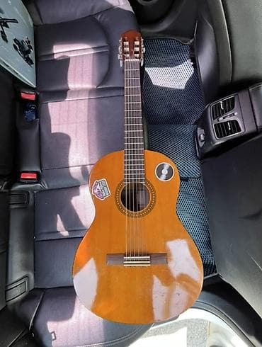 в школу: Классическая гитара Yamaha CS40 (3/4) - Размер корпуса 3/4 — удобна — 1