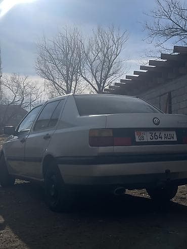 продаю вазу: Volkswagen Vento: 1993 г., 1.8 л, Механика, Газ, Седан — 7