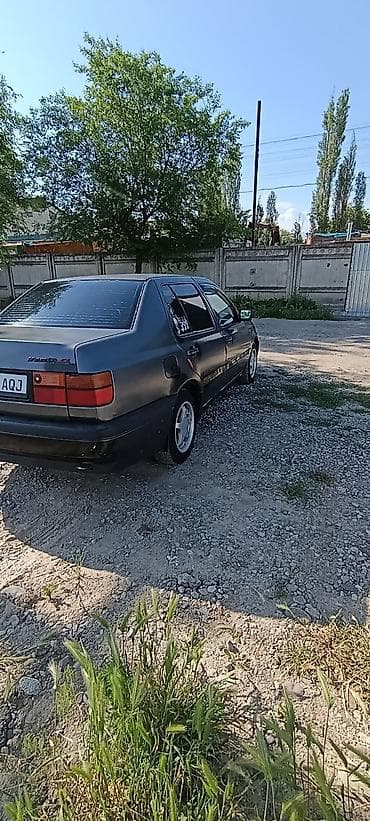 lite ace: Volkswagen Vento: 1993 г., 1.8 л, Механика, Бензин, Седан — 4