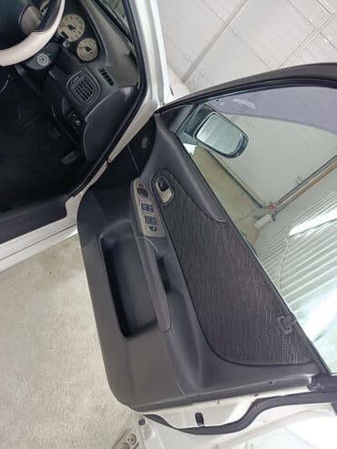 глушитель гольф 2 1.8 бензин: Mazda Familia: 2001 г., 2 л, Автомат, Бензиновая, Универсал — 5