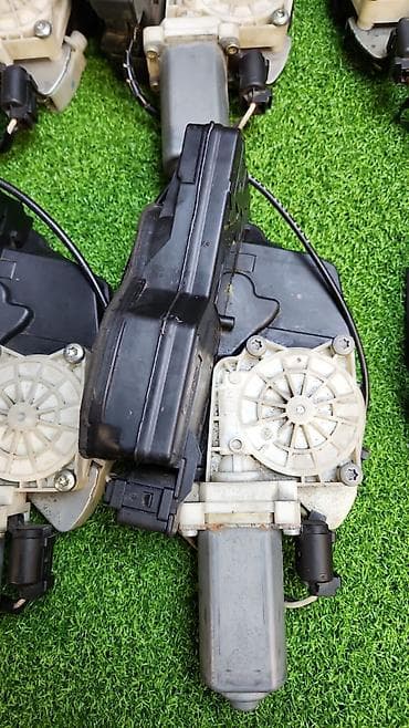 audi a80: Замки с доводчиком е65 е66 —7 169 237 7 169 236 —7 910 Год 2005 В — 6