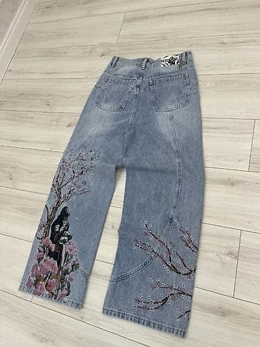 клеш джинсы: Джинсы разных видов VESCARTES сакура джинсы, джинсы с рыцарем и Y2K — 4