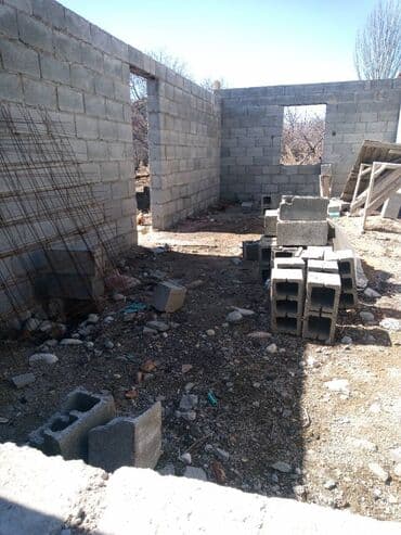 продам недостроенный дом: Времянка, 45 кв. м, 3 бөлмө, Менчик ээси — 2