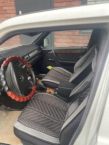 коврик мерседес: Mercedes-Benz W124: 1991 г., 2 л, Механика, Бензин, Седан — 1