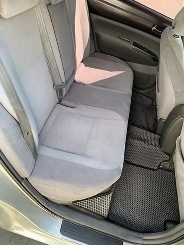 Продажа авто: Toyota Prius: 2005 г., 1.8 л, Вариатор, Гибрид, Хэтчбэк — 8