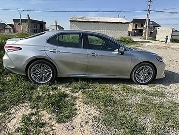 Унаа сатуу: Toyota Camry: 2020 г., 2.5 л, Вариатор, Гибрид, Седан — 3