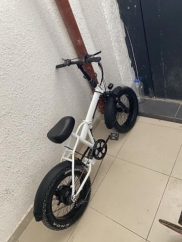 Складной электровелосипед с толстыми колесами (fat-tire), белая рама — 2