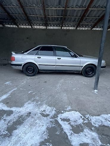 Транспорт: Audi 80: 1994 г., 2 л, Механика, Бензин, Седан — 1
