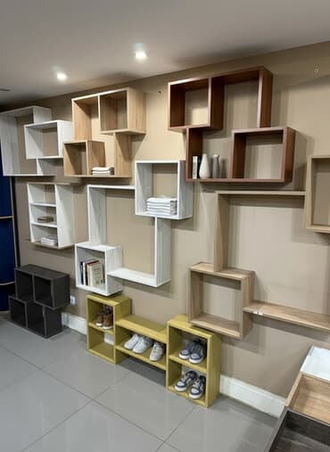 подвесные полки для цветов: Полка для вещей и одежды, ЛДСП — 1