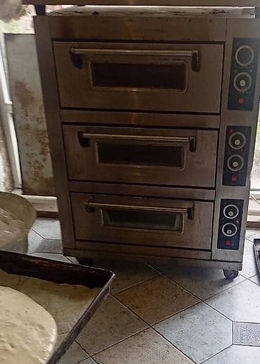 листы от духовки: Печь пекарская электрическая, трёхкамерная - Конструкция: 3 — 1