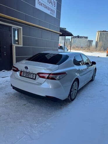 Водный транспорт: Toyota Camry: 2018 г., 2.5 л, Вариатор, Гибрид, Седан — 6