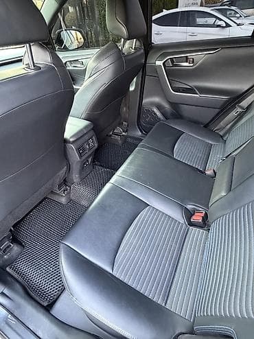 4runner 2017: Toyota RAV4: 2019 г., 2.5 л, Вариатор, Гибрид, Кроссовер — 7