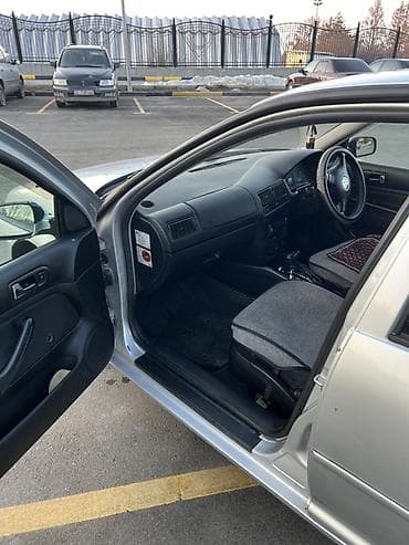 купить фары на гольф 4: Volkswagen Golf: 2003 г., 1.6 л, Автомат, Бензин, Хэтчбэк — 4