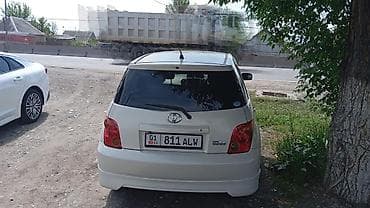 Toyota Ist: 2003 г., 1.3 л, Автомат, Бензин, Хэтчбэк — 3