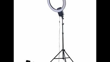 свет для студии: Студийное оборудование доступно в нашем магазине. Софтбокс Godox 40*40 — 6