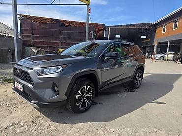 4 7: Toyota RAV4: 2022 г., 2.5 л, Автомат, Бензин, Внедорожник — 8