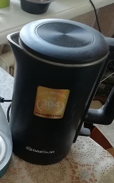 чайник металлический: Электрический чайник, Б/у, Самовывоз — 1