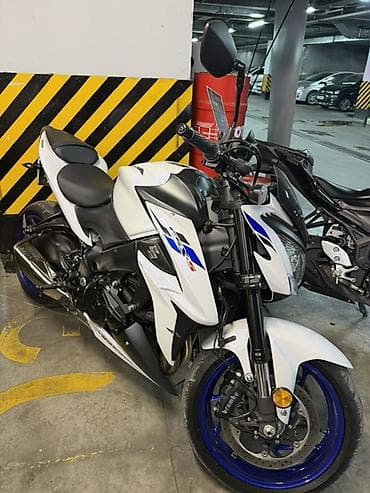 sg 9: Suzuki GSX-S1000 (накед-байк) — 2