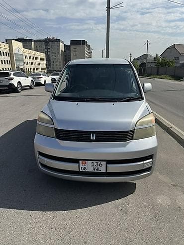 Toyota Voxy: 2002 г., 2 л, Автомат, Бензин, Минивэн