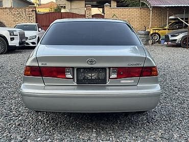 Toyota Camry: 2020 г., 2.2 л, Автомат, Газ, Седан — 6