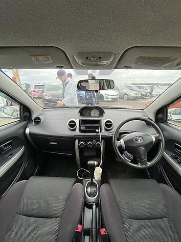 Унаа сатуу: Toyota Ist: 2003 г., 1.3 л, Автомат, Бензин, Хетчбек — 7