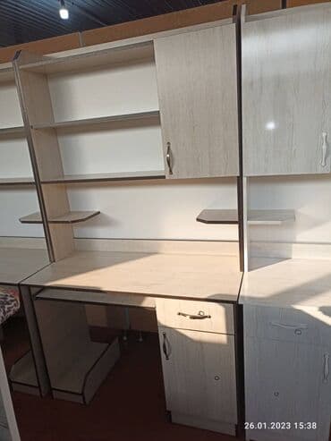 офисные столы и кресла бу: Ширина 110см высота 190 глубина 50 — 2