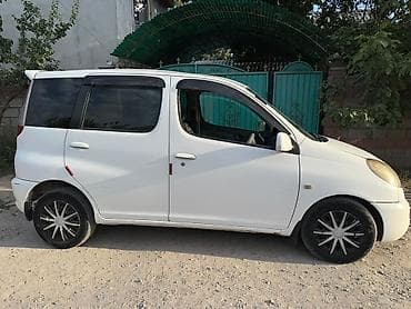 Продажа авто: Toyota Funcargo: 2002 г., 1.3 л, Автомат, Бензин, Универсал — 6