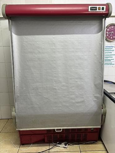 Холодильное оборудование: Для молочных продуктов, Для напитков, Кондитерские, Б/у — 4