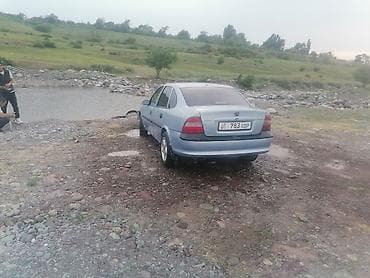 купить запчасти на опель вектра б: Opel Vectra: 1997 г., Хэтчбэк — 4