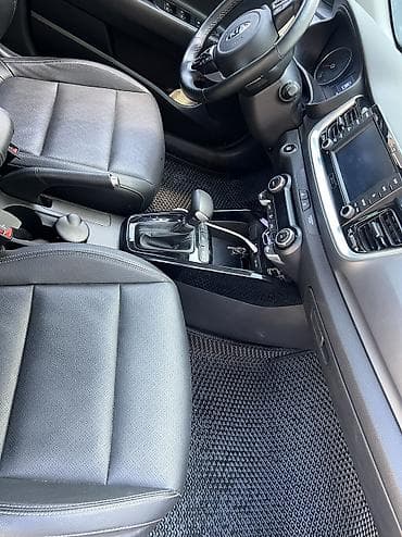 авто кроссовер: Kia Stonic: 2020 г., 1.4 л, Автомат, Бензин, Кроссовер — 5